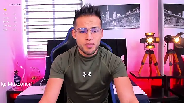 Max Conor1 online show from March 2025 12:23:02 PM