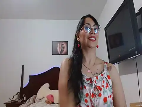 AloLovely  online show from May 2026 01:55:01 AM