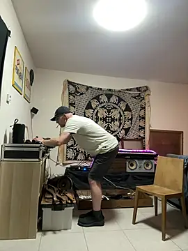funboyolly online show from July 2026 06:49:02 PM