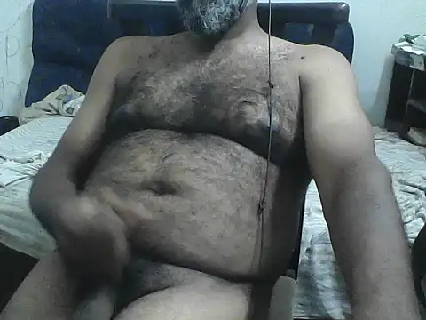 awesomeroc123 online show from July 2026 06:02:02 PM