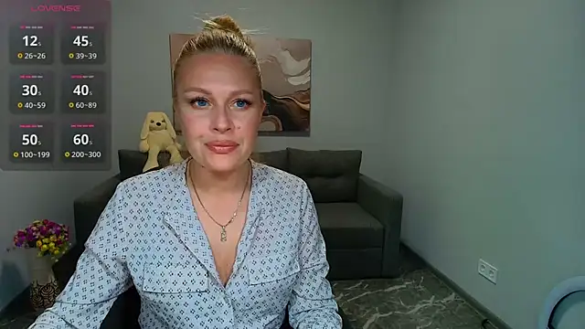 Mira Whites online show from May 2026 12:23:02 PM