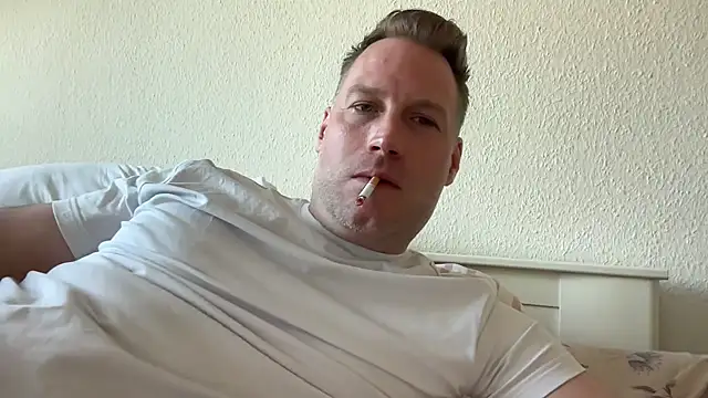 Snapshot of Christian87xxx chatting on April 2026 04:45:02 PM Christian87xxx online show from April 2026 04:45:02 PM
