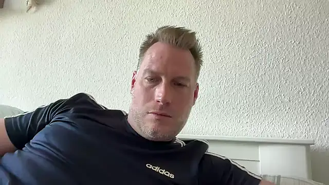 Snapshot of Christian87xxx chatting on May 2026 10:43:02 AM Christian87xxx online show from May 2026 10:43:02 AM