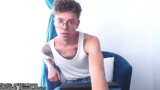 Snapshot of William_Henry_ chatting on February 2025 03:01:01 AM William Henry online show from February 2025 03:01:01 AM