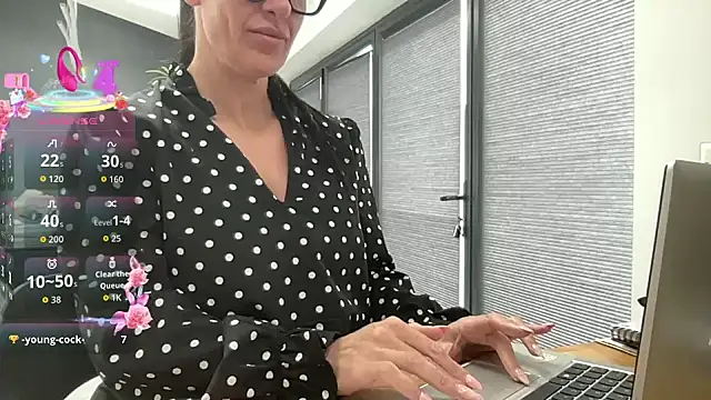 Snapshot of goddess-harper chatting on September 2025 12:27:02 PM goddess-harper online show from September 2025 12:27:02 PM