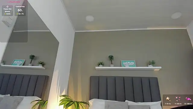 Snapshot of alessia_leroy chatting on April 2026 07:55:01 PM alessia leroy online show from April 2026 07:55:01 PM