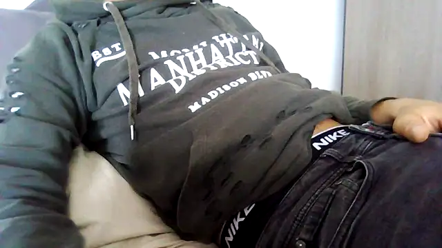 tommyboyteen online show from March 2025 12:55:02 PM