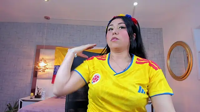 Nohemi louse online show from June 2026 07:34:01 PM