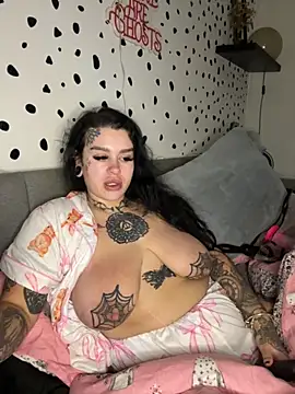 Snapshot of tempzzz12 chatting on November 2025 08:49:02 AM tempzzz12 online show from November 2025 08:49:02 AM