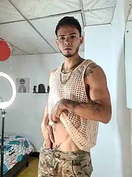 Snapshot of Niick01_ chatting on November 2025 04:17:02 PM Niick01 online show from November 2025 04:17:02 PM