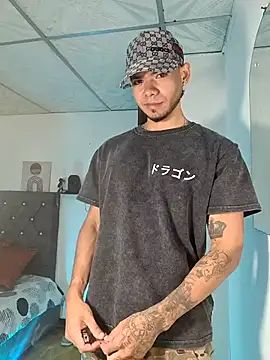 Snapshot of Niick01_ chatting on November 2025 09:39:01 PM Niick01 online show from November 2025 09:39:01 PM