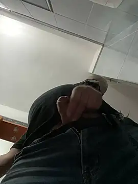 Snapshot of fuocovivo4 chatting on February 2025 02:38:02 PM fuocovivo4 online show from February 2025 02:38:02 PM