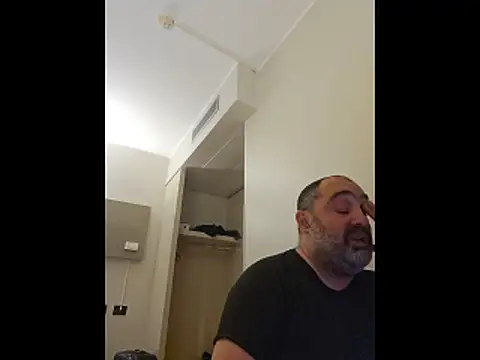 fuocovivo4 online show from March 2026 05:51:01 PM