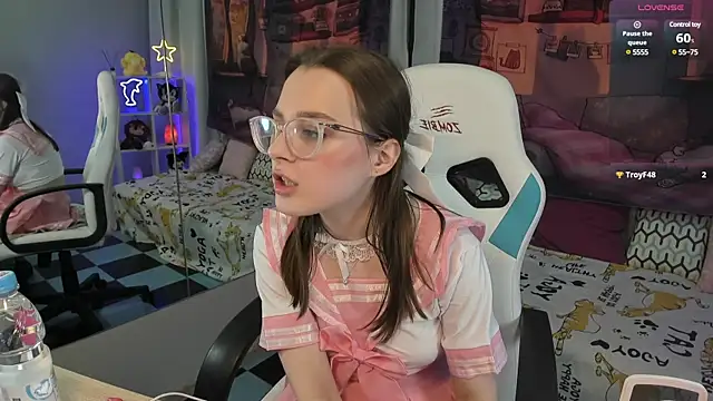 kaisajenner online show from February 2025 08:56:01 PM