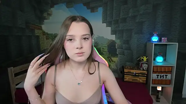 kaisajenner online show from November 2025 07:34:02 PM