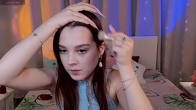 kaisajenner online show from November 2025 08:31:01 PM