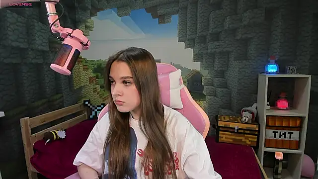 kaisajenner online show from March 2026 08:54:01 PM