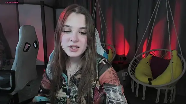 kaisajenner online show from April 2026 09:01:01 PM