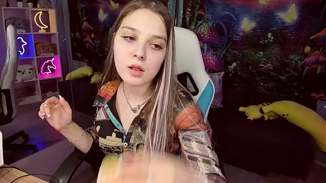 kaisajenner online show from July 2026 07:05:02 PM