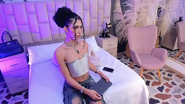 allicemackenzie online show from February 2026 01:06:02 AM