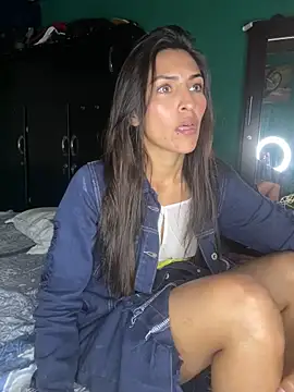 Sofiadelacruz online show from September 2025 05:38:02 PM