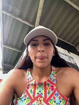 Sofiadelacruz online show from June 2026 08:32:02 PM