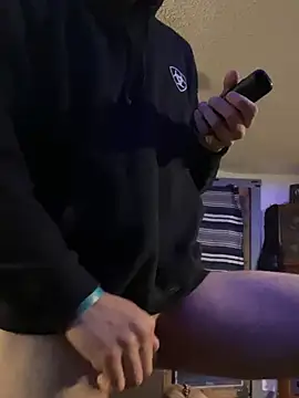 Snapshot of buckincowboy chatting on February 2025 01:19:01 PM buckincowboy online show from February 2025 01:19:01 PM