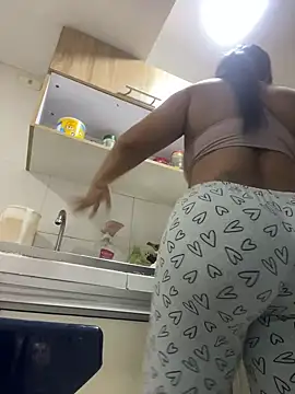 Snapshot of stefania_brunnett chatting on February 2025 08:48:02 AM stefania brunnett online show from February 2025 08:48:02 AM