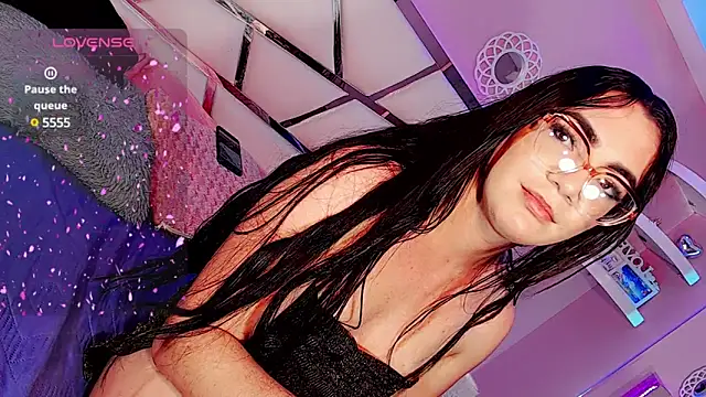 Dalis Hills online show from March 2025 10:49:02 AM