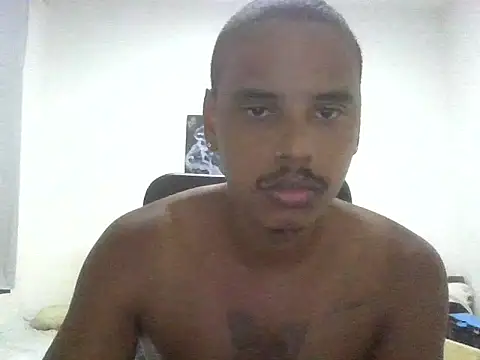 ONegodoce25 online show from May 2026 10:39:01 PM
