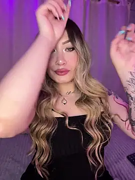 Snapshot of Lally_Valencia__ chatting on July 2026 01:51:01 PM Lally Valencia online show from July 2026 01:51:01 PM