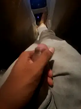 Singleboylucknow online show from September 2025 09:37:01 PM