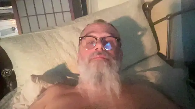Snapshot of BigManCandy chatting on February 2025 05:18:02 AM BigManCandy online show from February 2025 05:18:02 AM