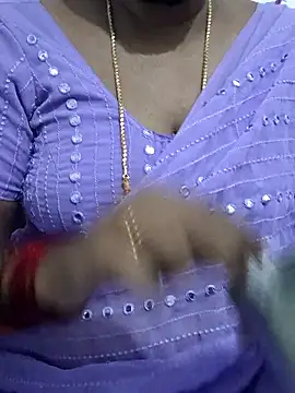 Snapshot of Tamil_Meera12 chatting on May 2026 05:10:02 PM Tamil Meera12 online show from May 2026 05:10:02 PM