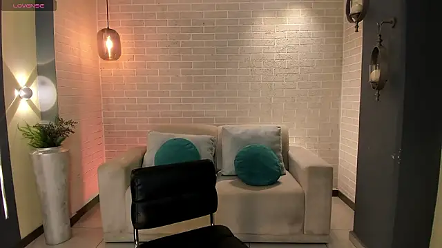 BeccaBaxter online show from February 2026 12:01:02 PM