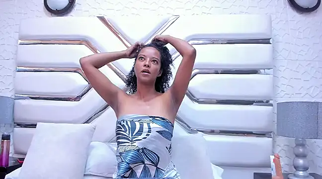 LottieBenz online show from February 2025 04:47:01 PM