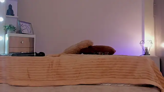 leahaltomm online show from March 2025 09:36:02 PM