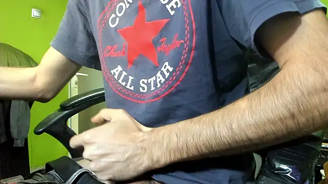Snapshot of BigCumShoot chatting on February 2026 06:23:01 AM BigCumShoot online show from February 2026 06:23:01 AM