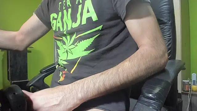 Snapshot of BigCumShoot chatting on April 2026 05:44:02 AM BigCumShoot online show from April 2026 05:44:02 AM