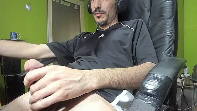 Snapshot of BigCumShoot chatting on April 2026 05:43:02 AM BigCumShoot online show from April 2026 05:43:02 AM