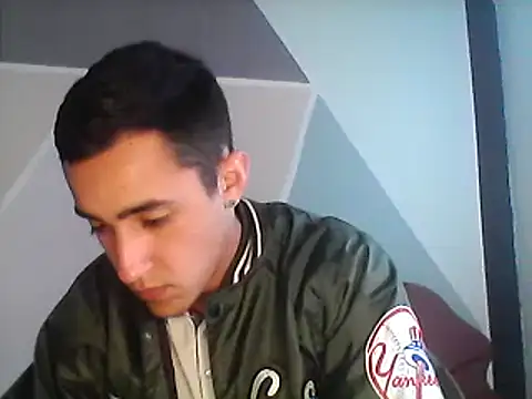 Snapshot of daimon_king05 chatting on February 2025 04:42:02 PM daimon king05 online show from February 2025 04:42:02 PM