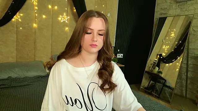 Kendra Parlow online show from May 2026 08:39:01 PM