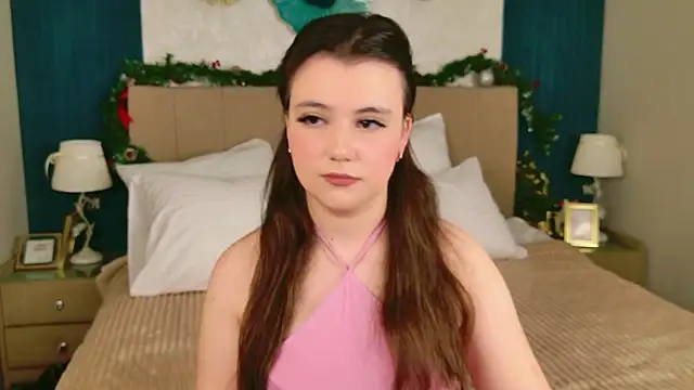 Snapshot of Pauline_Heaven chatting on January 2026 05:55:02 AM Pauline Heaven online show from January 2026 05:55:02 AM