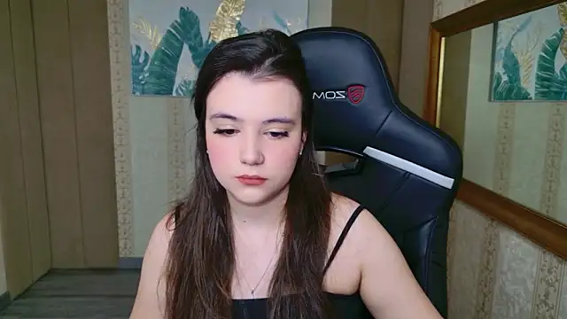 Snapshot of Pauline_Heaven chatting on February 2026 05:44:02 AM Pauline Heaven online show from February 2026 05:44:02 AM