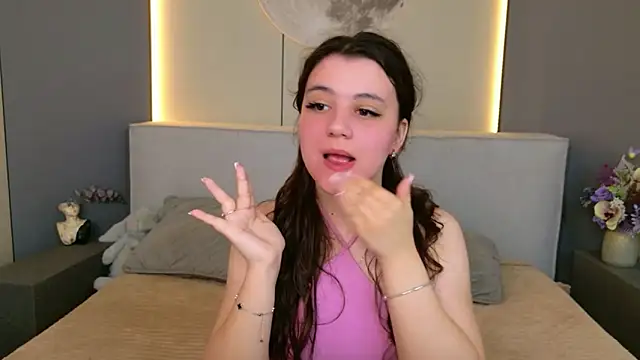 Pauline Heaven online show from June 2026 05:34:02 AM