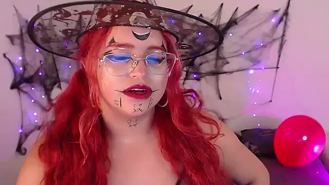 Snapshot of EstefyTabbo chatting on October 2025 08:13:02 PM EstefyTabbo online show from October 2025 08:13:02 PM