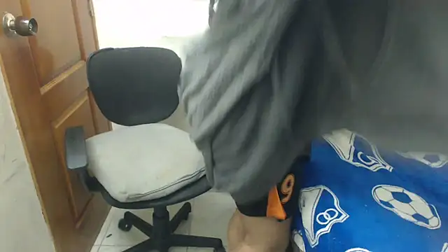 Siblleyx online show from March 2026 10:14:02 PM