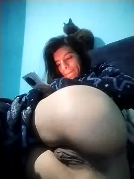 Snapshot of Ariell_Kieran chatting on February 2026 03:39:01 AM Ariell Kieran online show from February 2026 03:39:01 AM