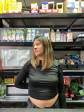 Andrea18 blonde online show from April 2026 06:54:02 PM