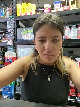 Andrea18 blonde online show from May 2026 05:20:01 PM